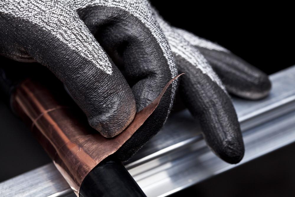 3M™ Comfort Grip Gloves - Cut-Resistant