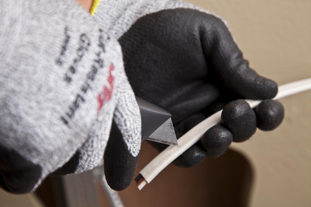 3M™ Comfort Grip Gloves - Cut-Resistant