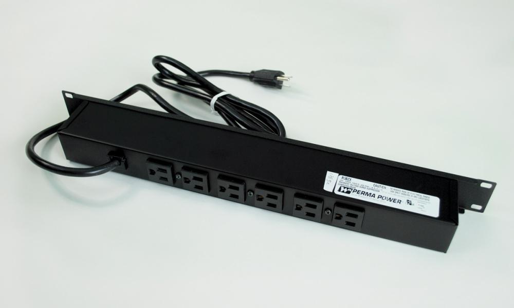 SURGE 15A, 1U, 5R OL, 15FT, BK