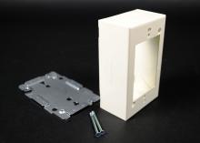 Legrand-Wiremold S2048 - SINGLE GANG BOX S 2000 PLU